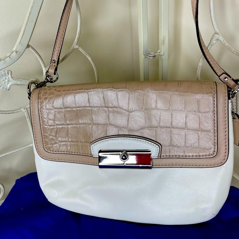 NWOT Coach small leather crossbody, white and tan